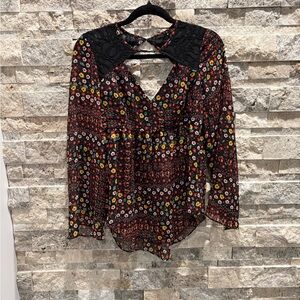 BCBGeneration Black and Red Floral Blouse size 4